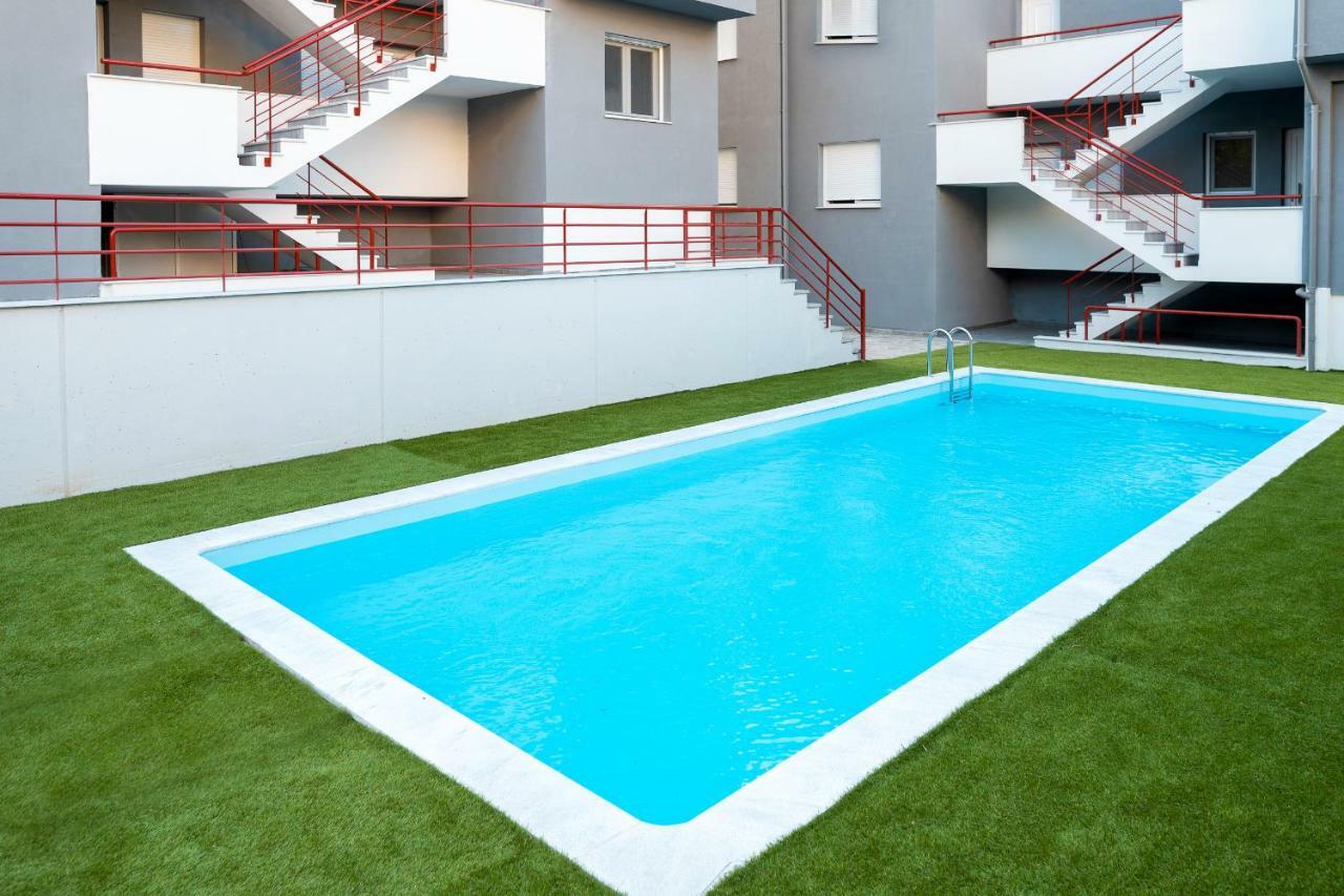Hermes Design Suites Nea Iraklitsa المظهر الخارجي الصورة